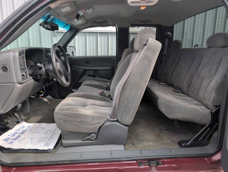Used 2003 Chevrolet Silverado 2500 LS image 22