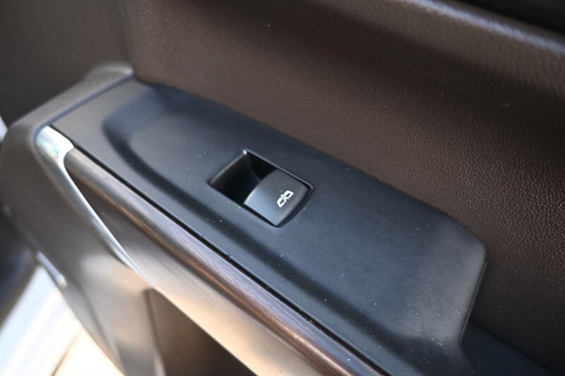Used 2019 GMC Sierra 1500 SLT AWD/4WD image 52