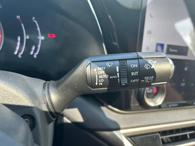 Used 2023 Lexus RX 350 Premium w/ Accessory Package AWD/4WD image 22