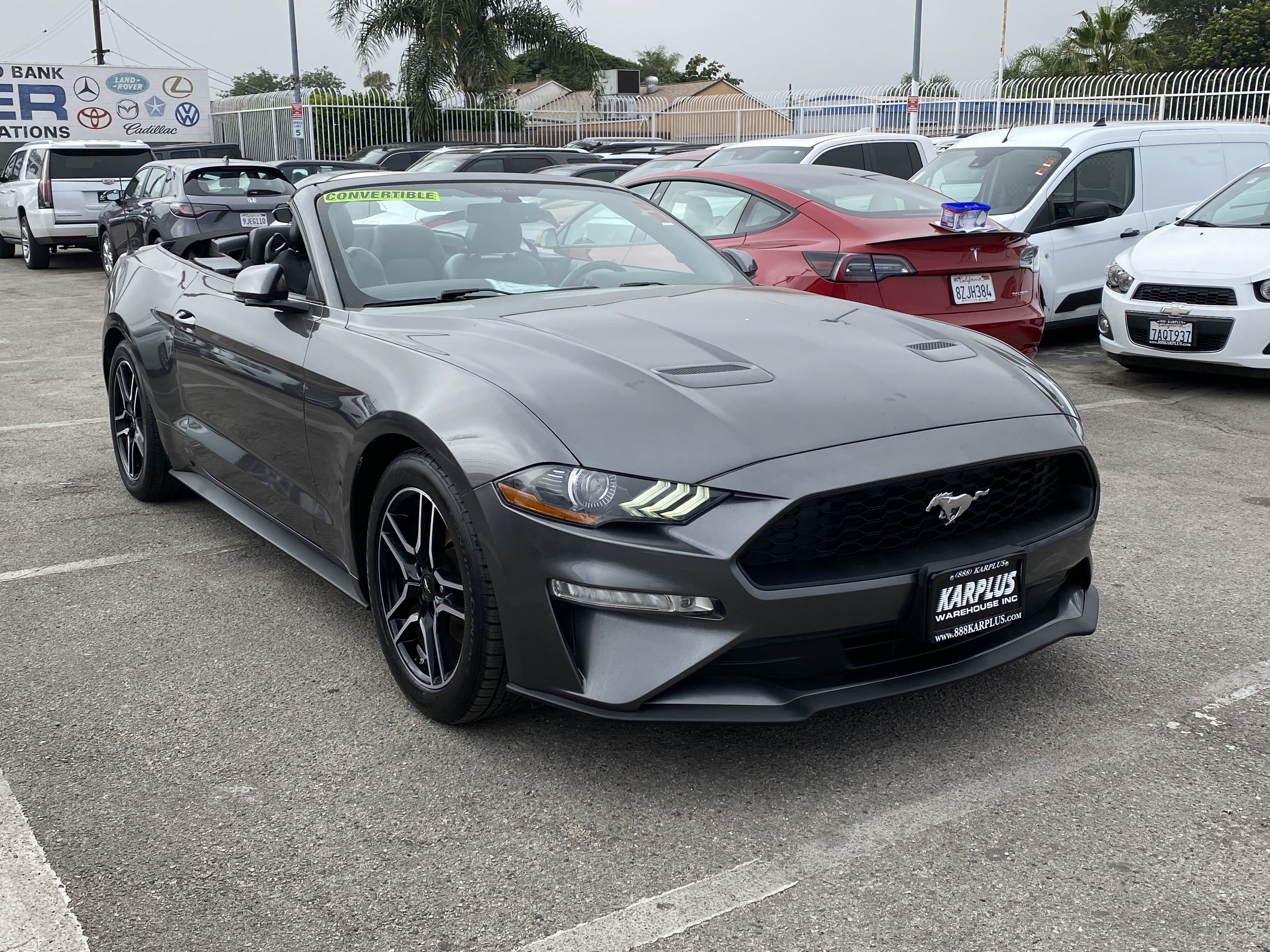 Used 2018 Ford Mustang Premium RWD image 9