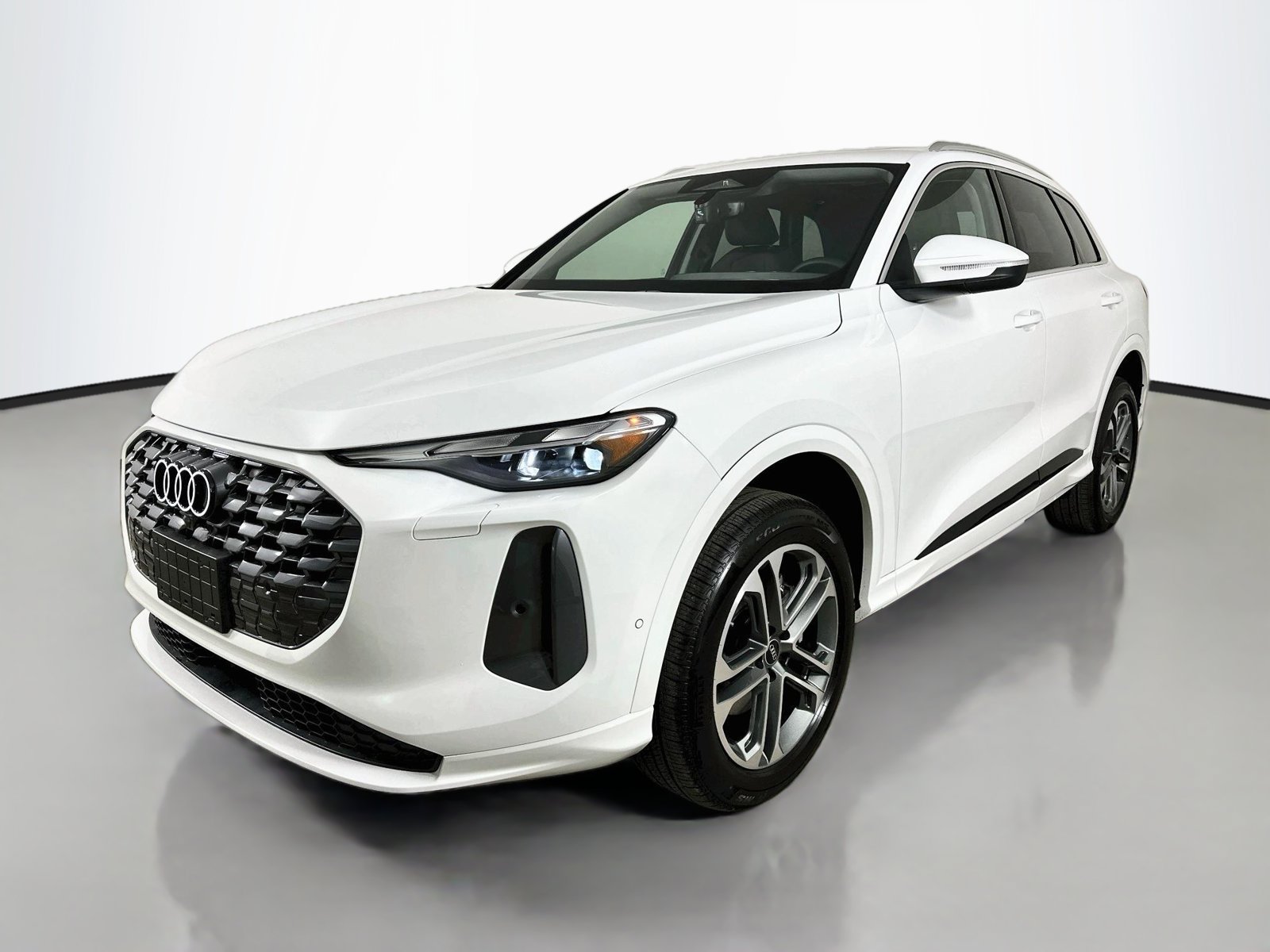 New 2026 Audi Q5 Premium AWD/4WD image 1