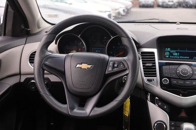 Used 2011 Chevrolet Cruze LS w/ Connectivity Package image 18