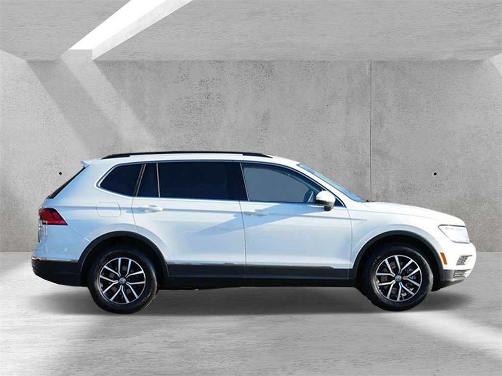 Used 2021 Volkswagen Tiguan SE image 2