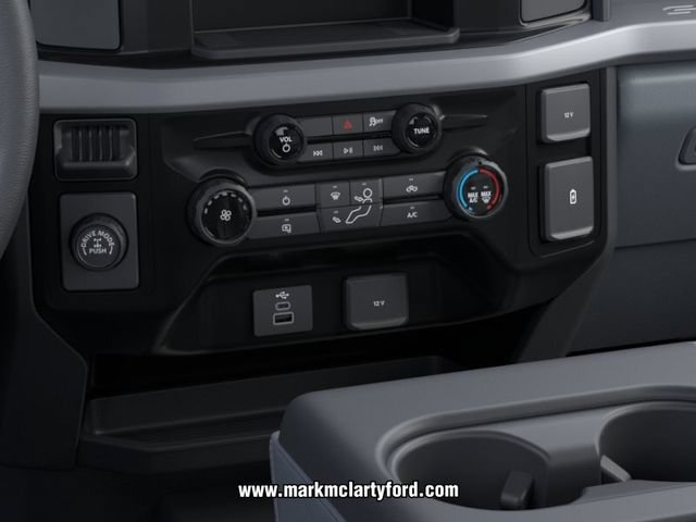 New 2026 Ford F250 XL w/ XL Driver Assist Package RWD image 15