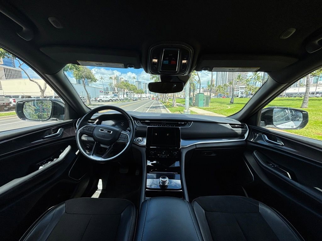 Used 2022 Jeep Grand Cherokee Altitude RWD image 17