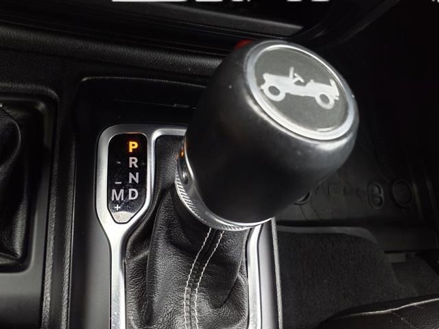 Used 2020 Jeep Wrangler Unlimited Sahara image 19