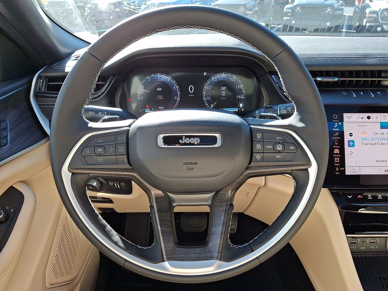 New 2027 Jeep Grand Cherokee Limited AWD/4WD image 14
