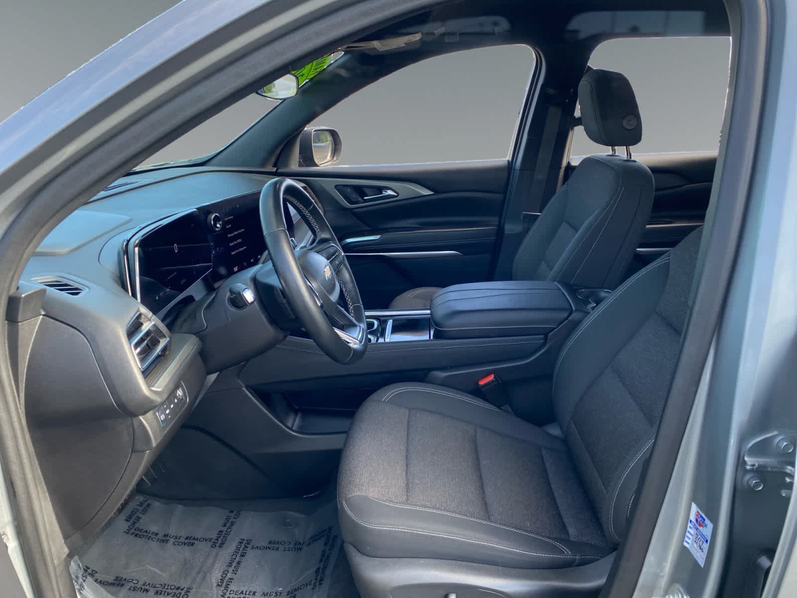Used 2024 Chevrolet Traverse LT AWD/4WD image 9
