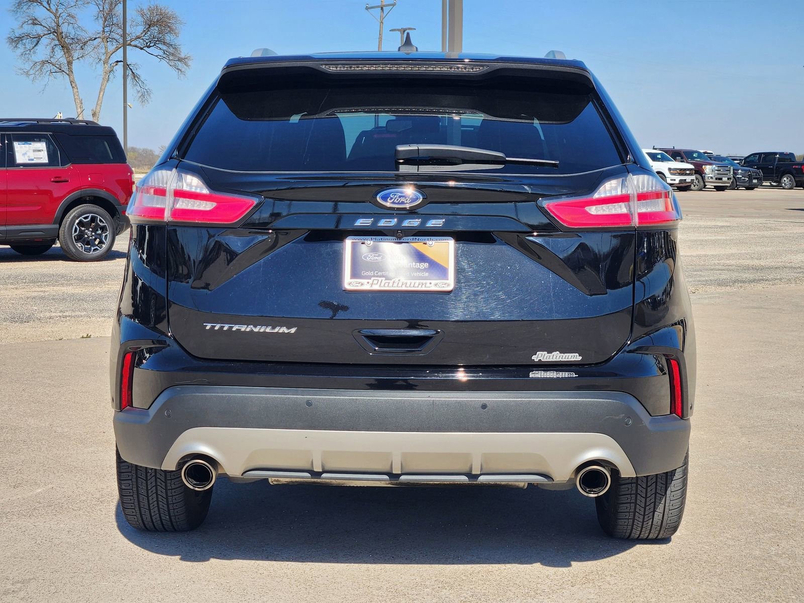 Used 2021 Ford Edge Titanium w/ Equipment Group 301A image 8