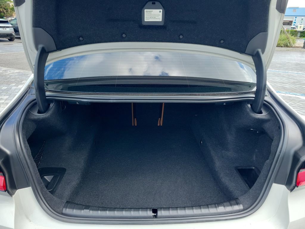 Used 2023 BMW 530i w/ M Sport Package RWD image 11