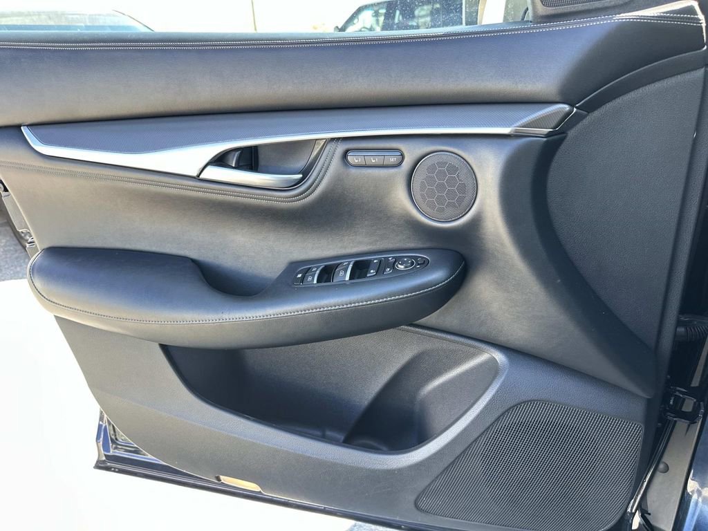 Used 2024 INFINITI QX55 Luxe w/ Accent Package AWD/4WD image 24