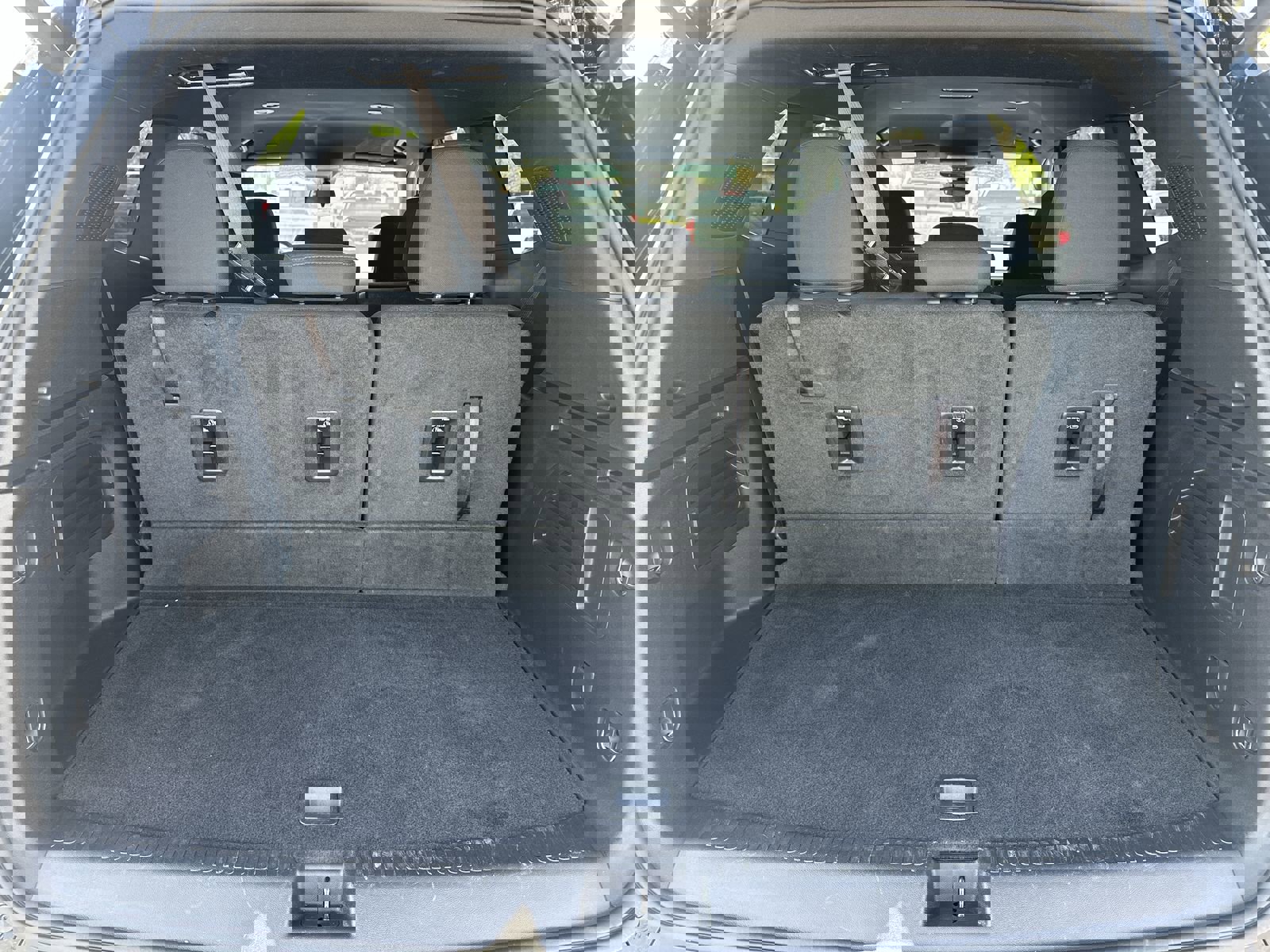 Used 2025 GMC Acadia Elevation image 32