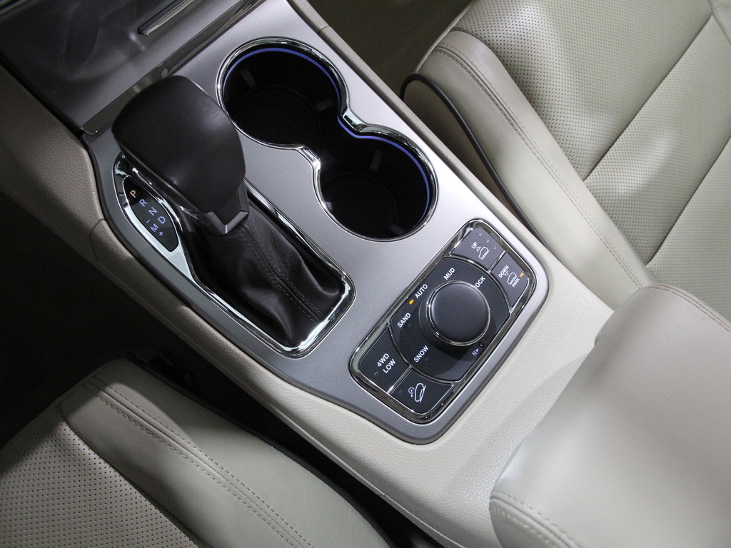 Used 2021 Jeep Grand Cherokee Overland image 18