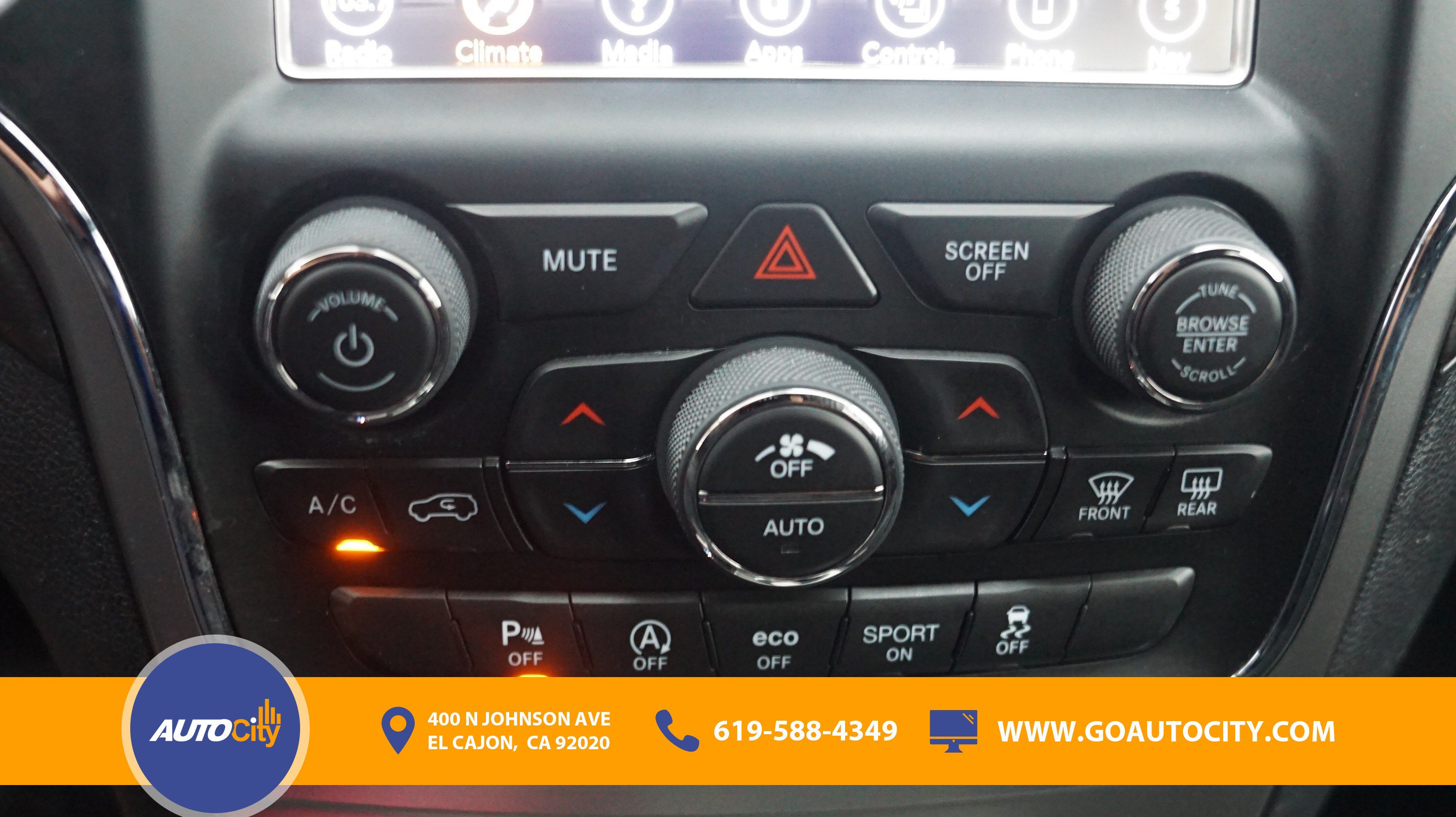 Used 2018 Jeep Grand Cherokee Altitude RWD image 23