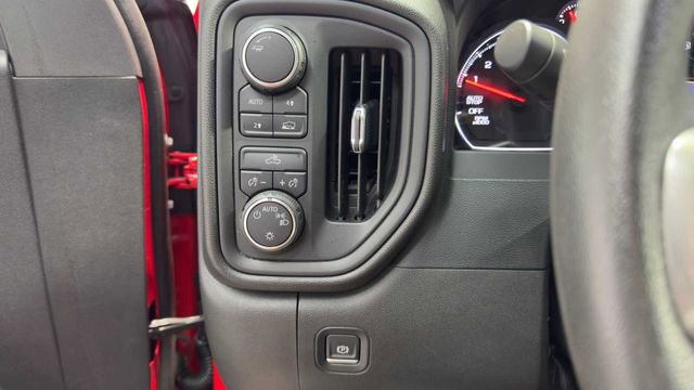 Used 2022 Chevrolet Silverado 1500 Custom w/ Rally Edition AWD/4WD image 34