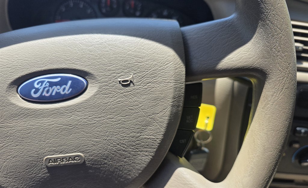 Used 2007 Ford Taurus SE FWD image 20