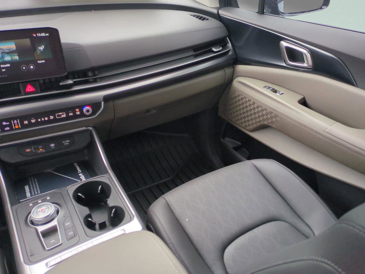 New 2026 Kia Carnival LXS FWD image 30