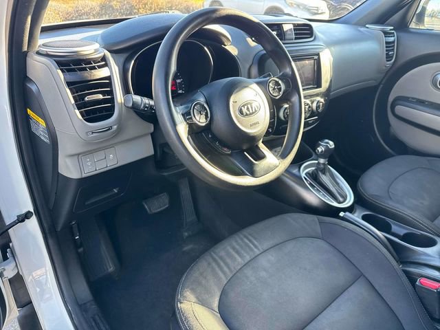 Used 2016 Kia Soul + image 24