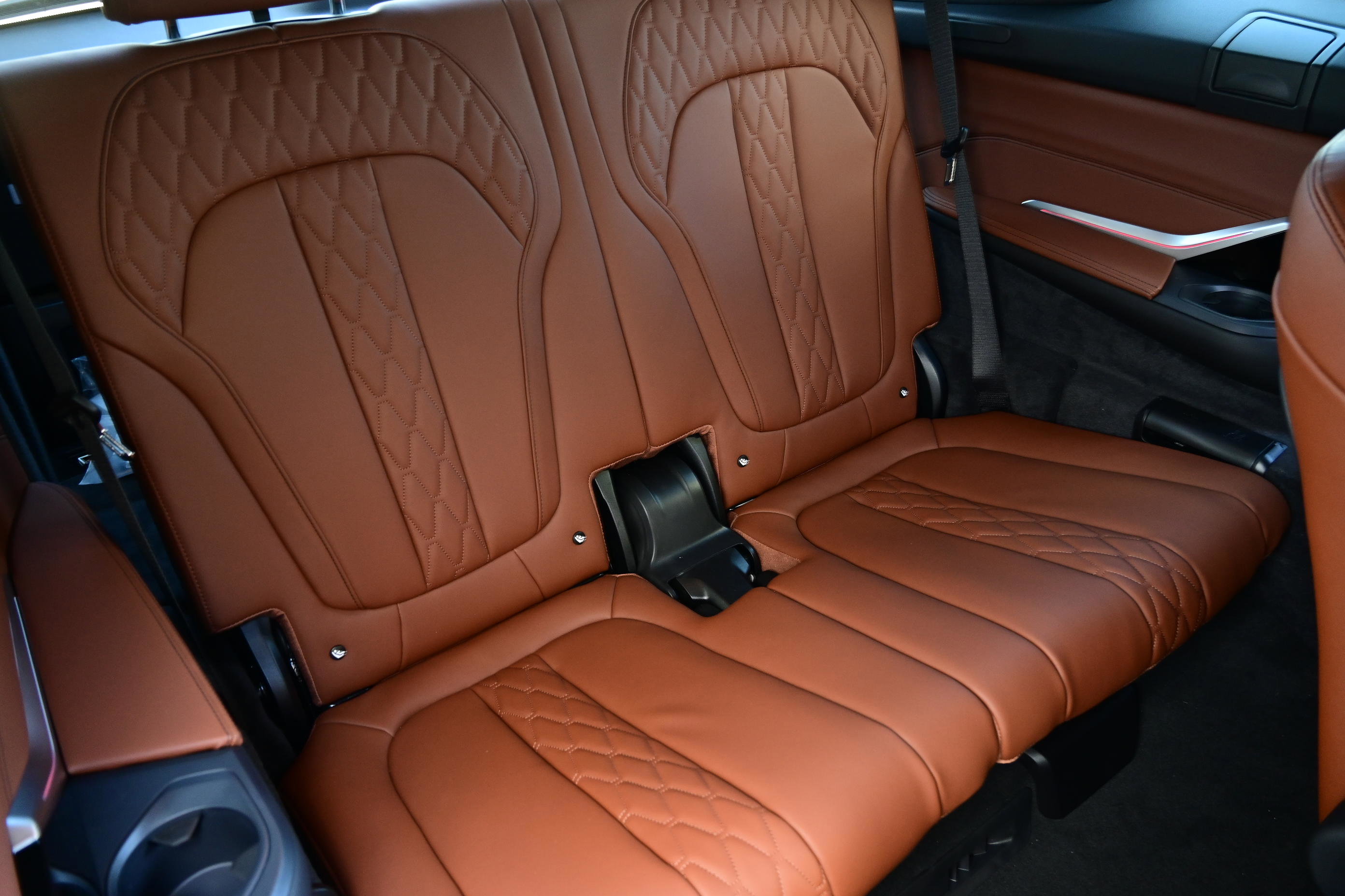 New 2026 BMW X7 M60i image 12