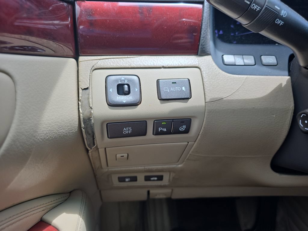 Used 2008 Lexus LS 460 RWD image 18