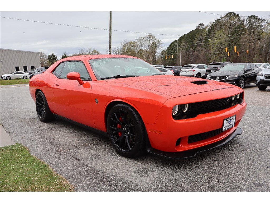 Used 2016 Dodge Challenger SRT Hellcat image 8