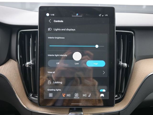 New 2026 Volvo XC60 B5 Core w/ Climate Package image 17