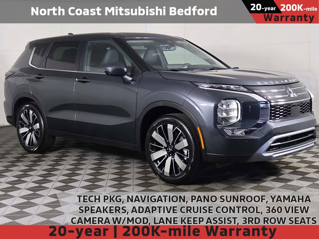 New 2025 Mitsubishi Outlander SE image 1