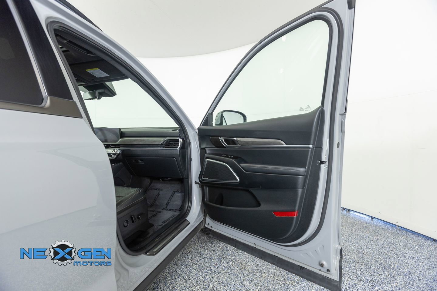 Used 2024 Kia Telluride SX Prestige X-Pro image 42