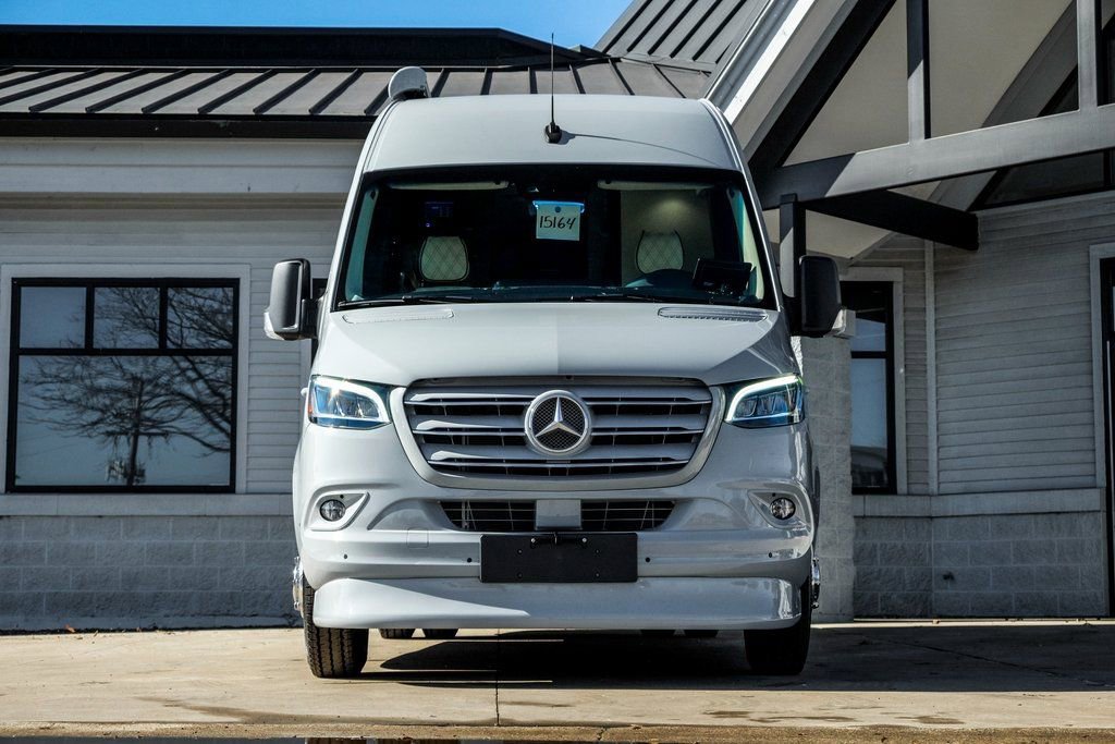 New 2024 Mercedes-Benz Sprinter 3500 image 9