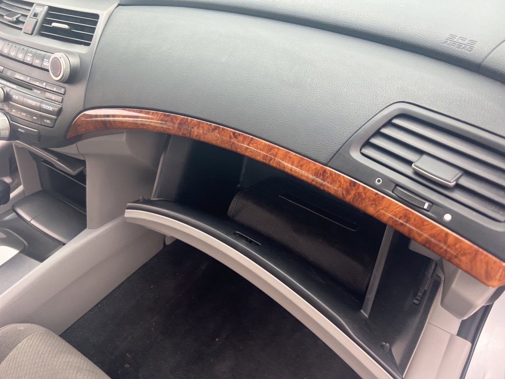 Used 2011 Honda Accord EX image 24