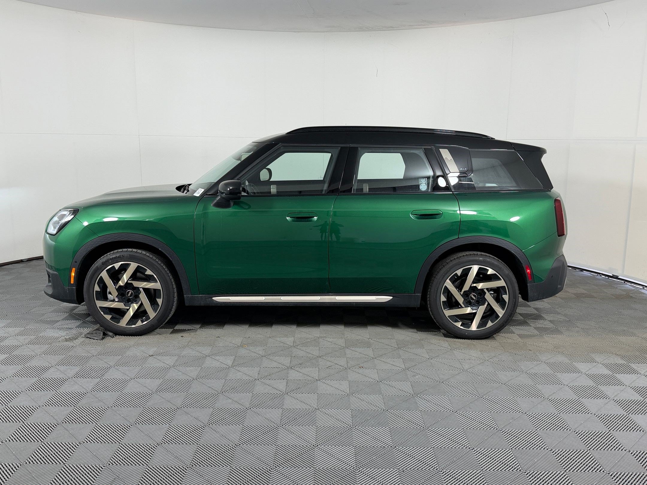 New 2027 MINI Cooper Countryman S AWD/4WD image 2
