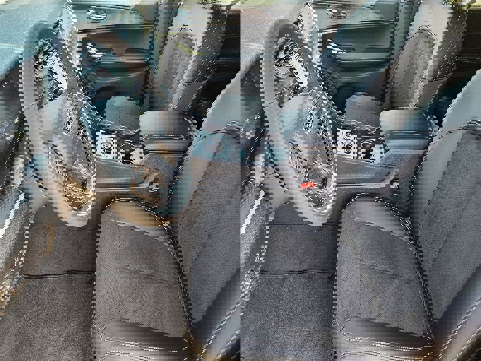 New 2025 Jeep Grand Cherokee L Altitude image 12