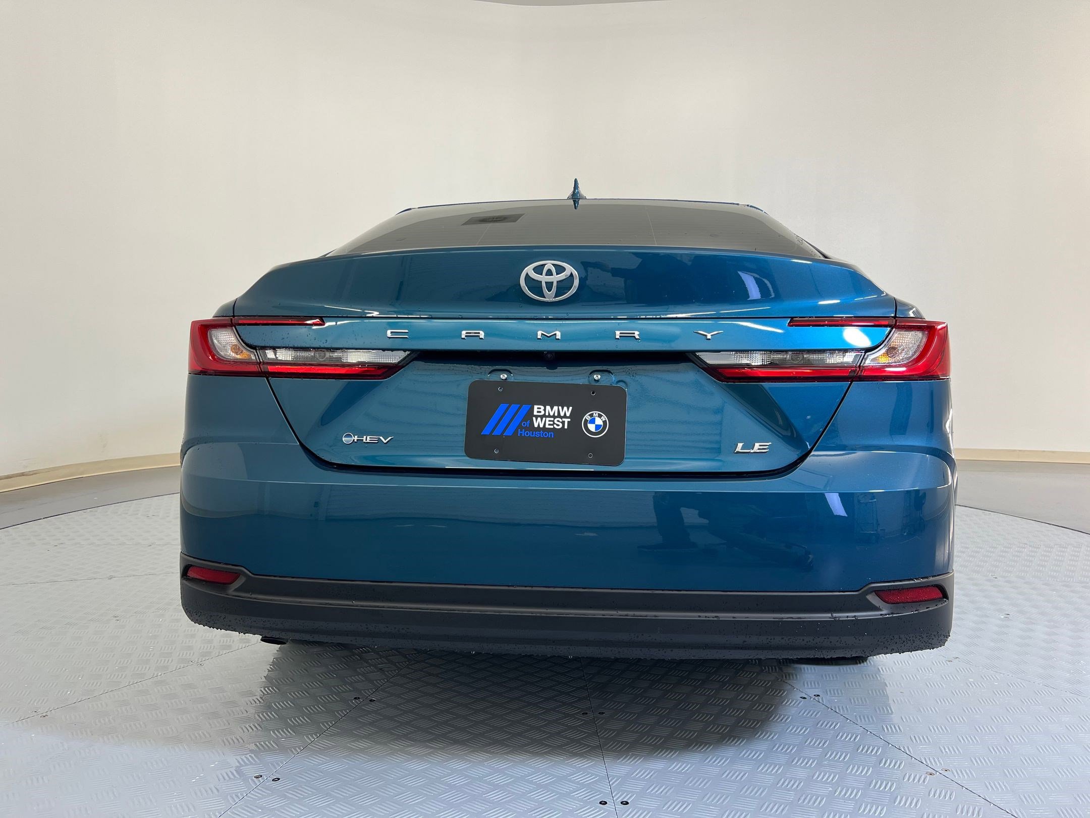 Used 2026 Toyota Camry LE w/ Convenience Package image 10