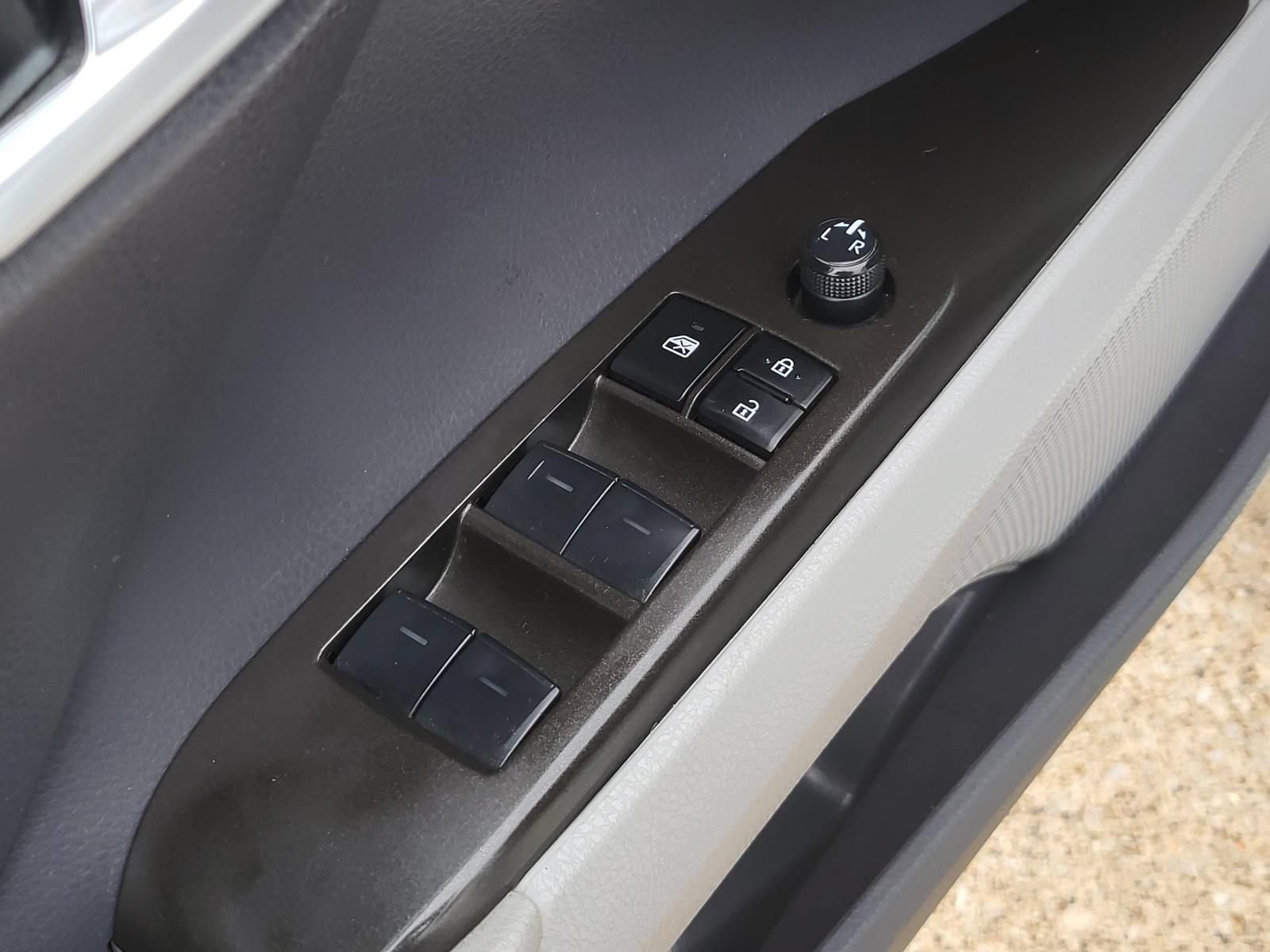 Used 2024 Toyota Camry SE FWD image 17