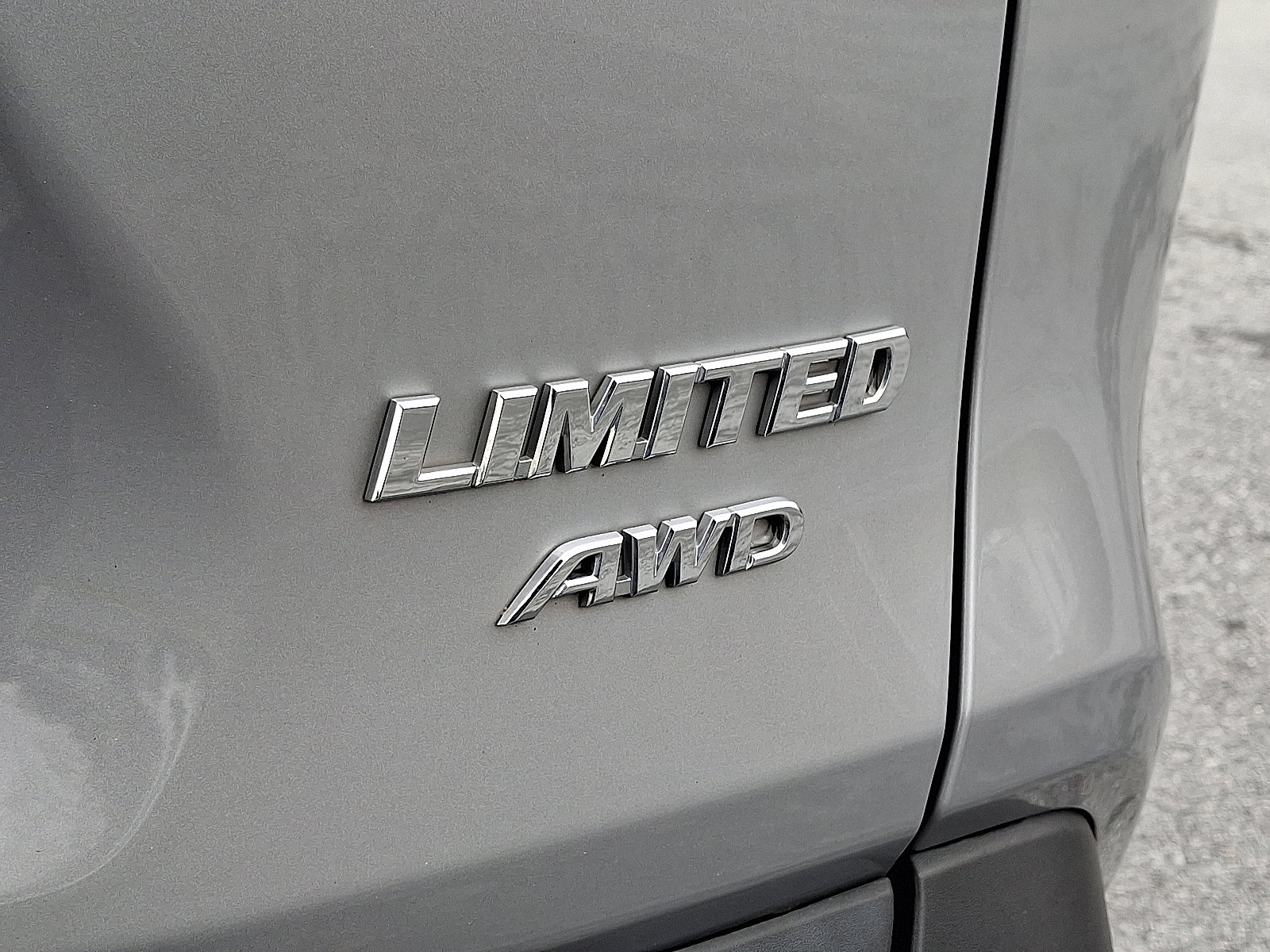 Used 2019 Toyota RAV4 Limited w/ All Weather Liner Package AWD/4WD image 10