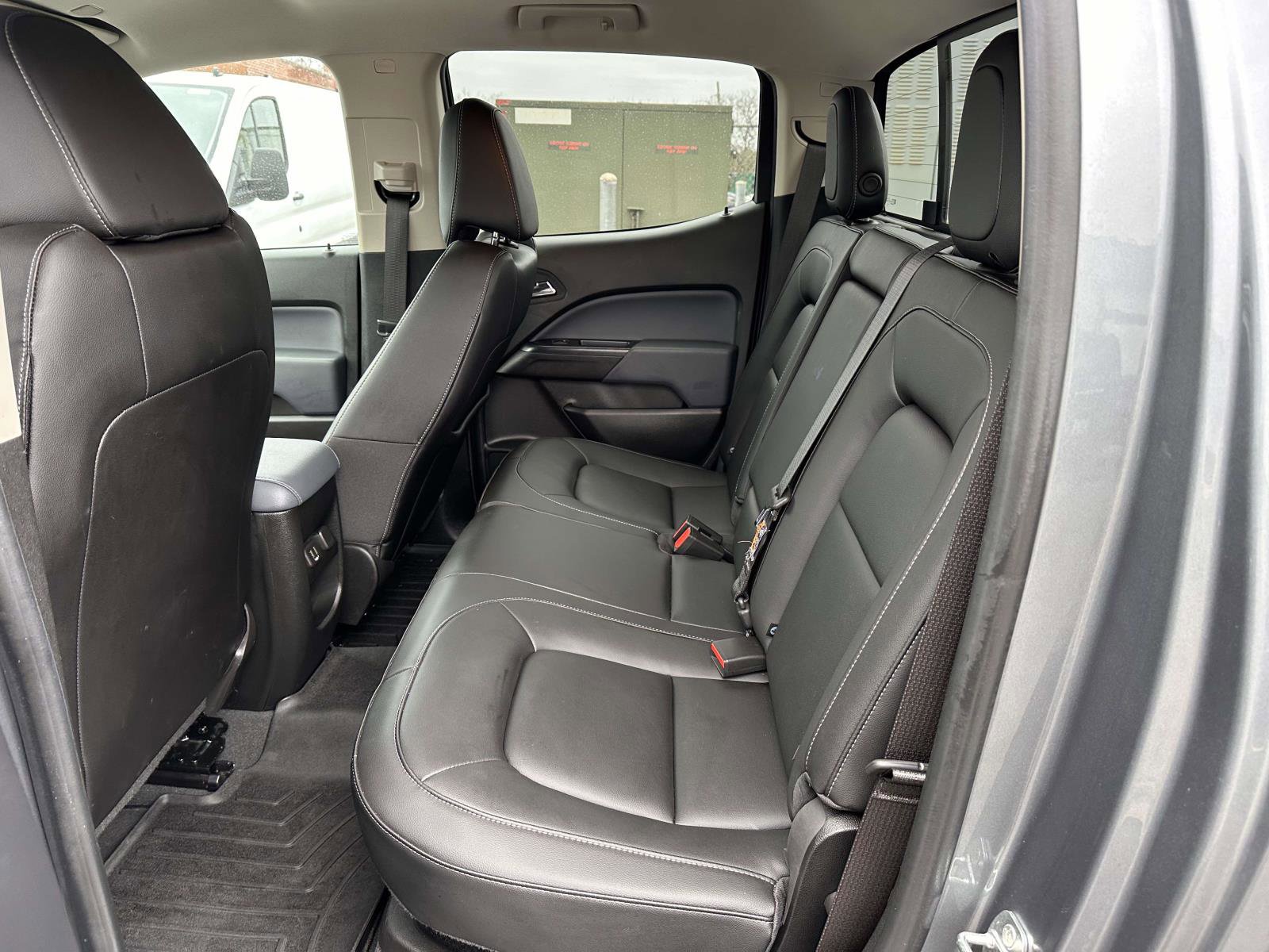 Used 2022 Chevrolet Colorado Z71 AWD/4WD image 13