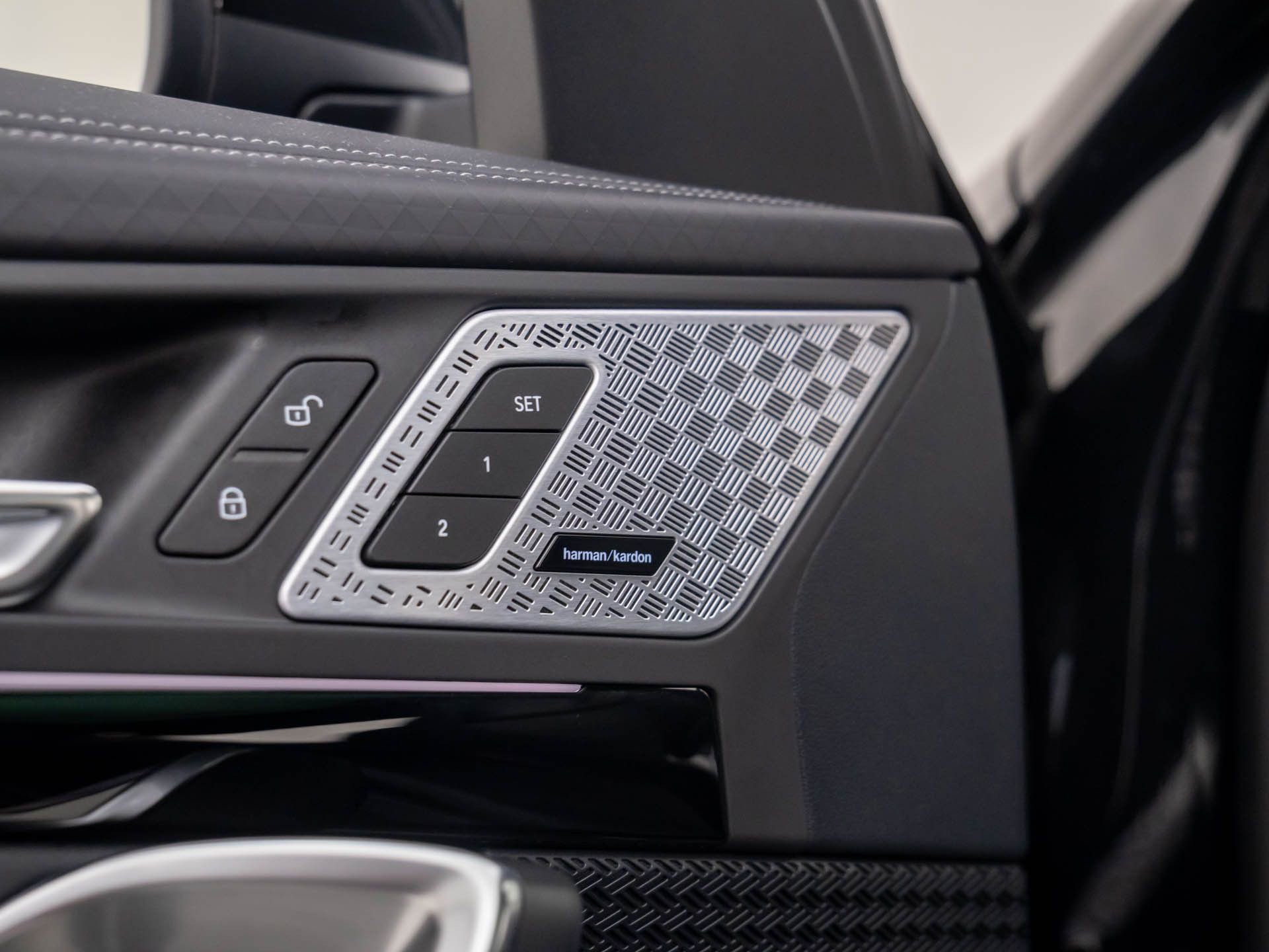 Certified 2025 BMW X2 xDrive28i w/ Premium Package image 15