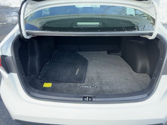 Used 2021 Toyota Corolla LE w/ Carpet Mat Package (TMS) image 20