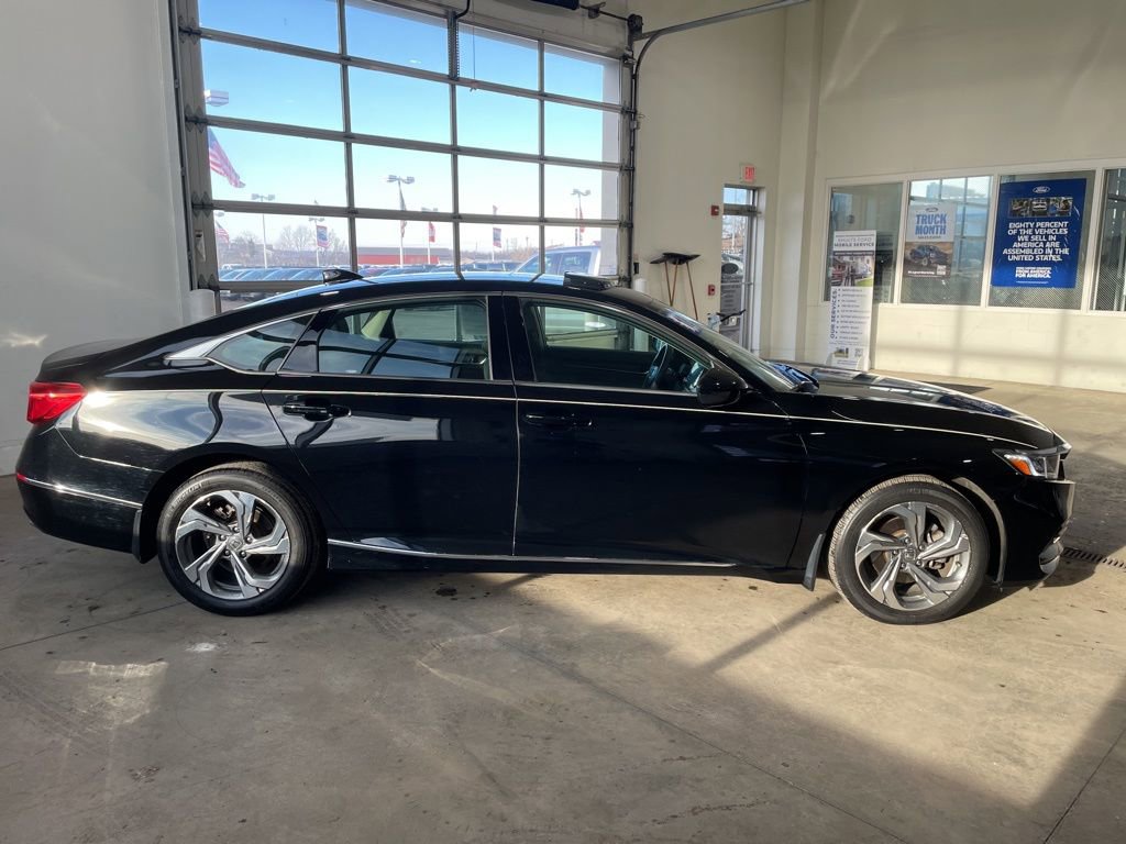 Used 2018 Honda Accord EX image 4