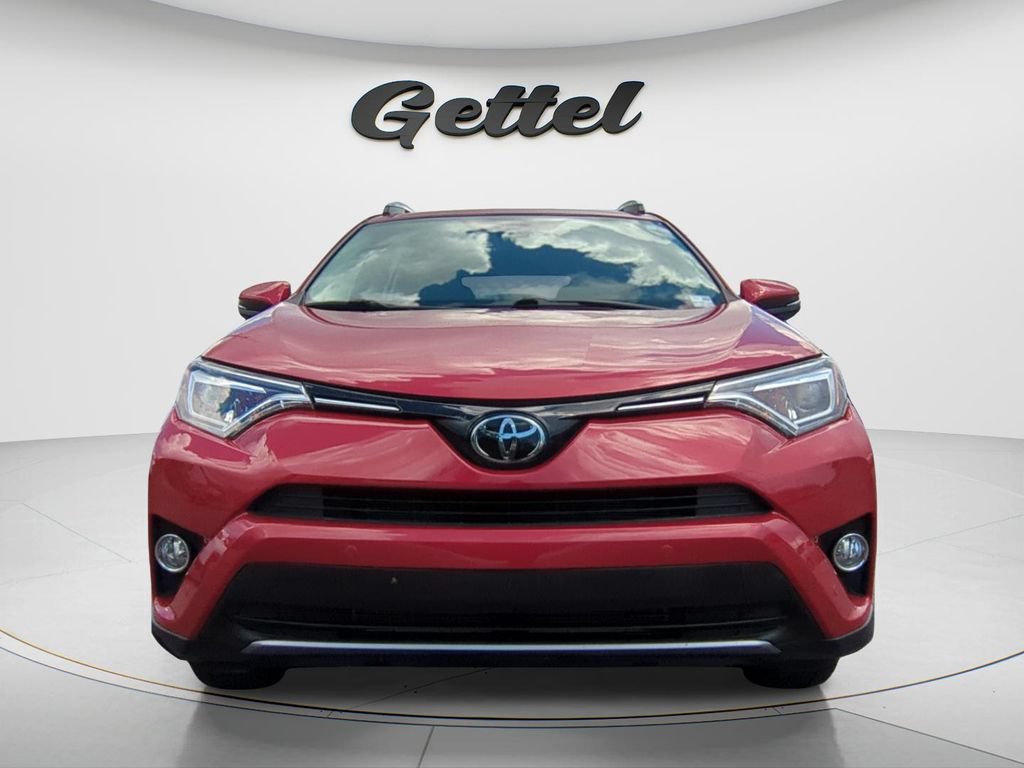 Used 2017 Toyota RAV4 Limited FWD image 2