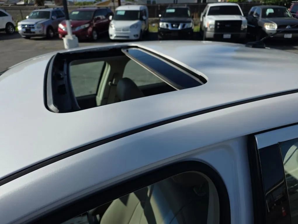 Used 2011 Ford Fusion Hybrid w/ 502A Rapid Spec Order Code FWD image 54