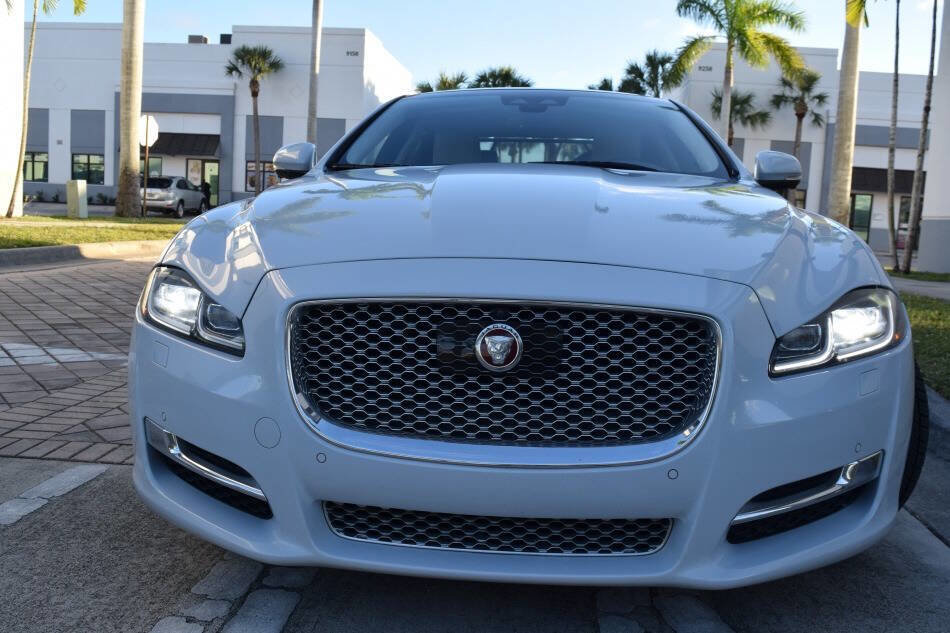 Used 2019 Jaguar XJ Collection image 35