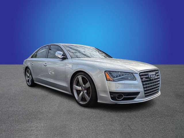 Used 2013 Audi S8 image 3