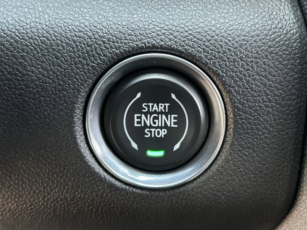 New 2025 GMC Acadia Elevation image 17