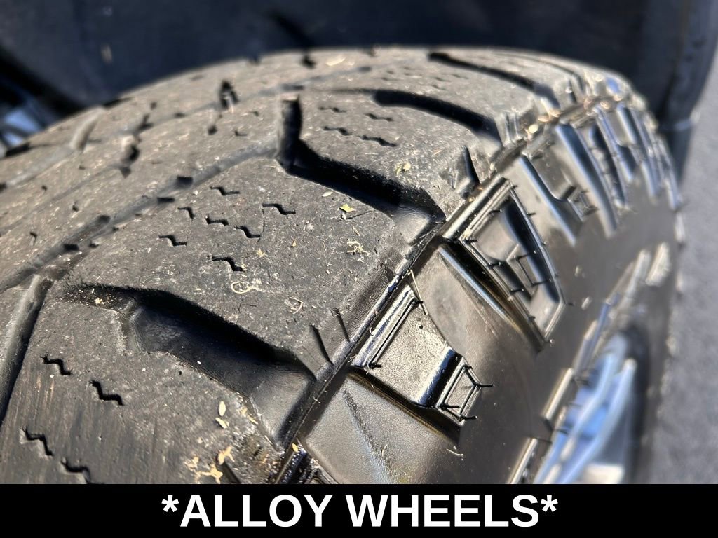 Certified 2022 GMC Sierra 1500 AT4 w/ AT4 Preferred Package image 13