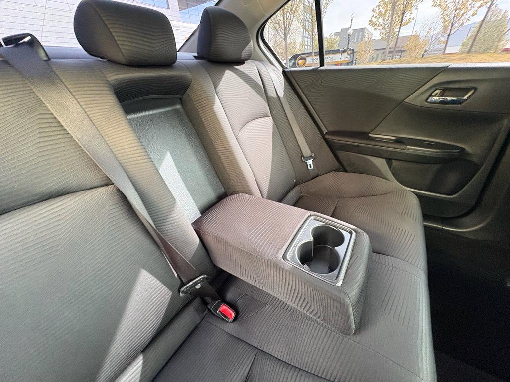Used 2017 Honda Accord LX image 27