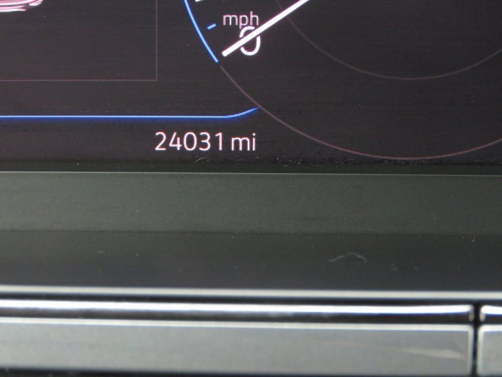 Used 2022 Volkswagen Taos SEL image 21