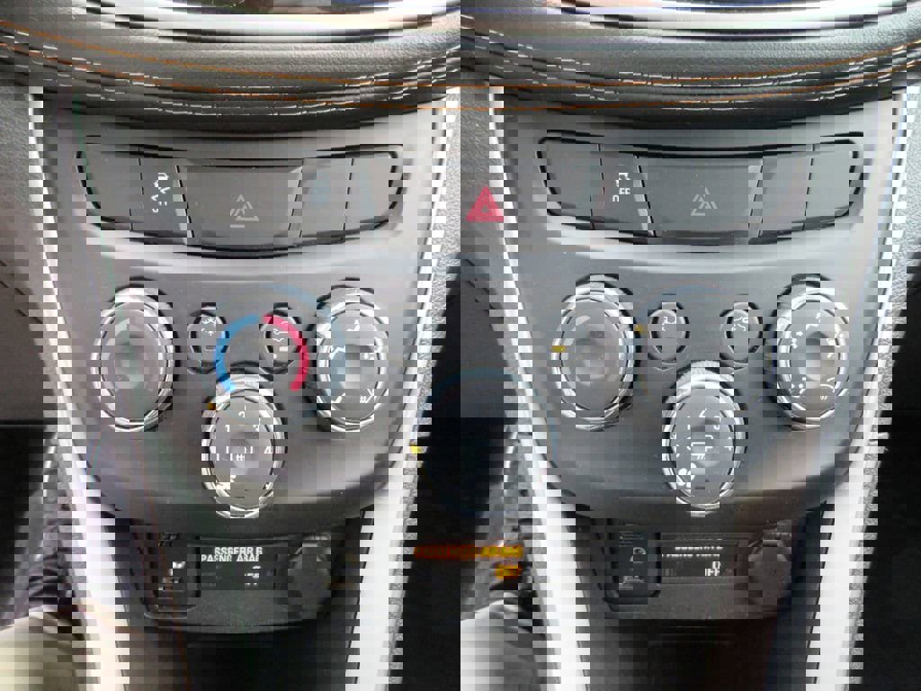 Certified 2021 Chevrolet Trax LS w/ Tint and Cruise Package image 28