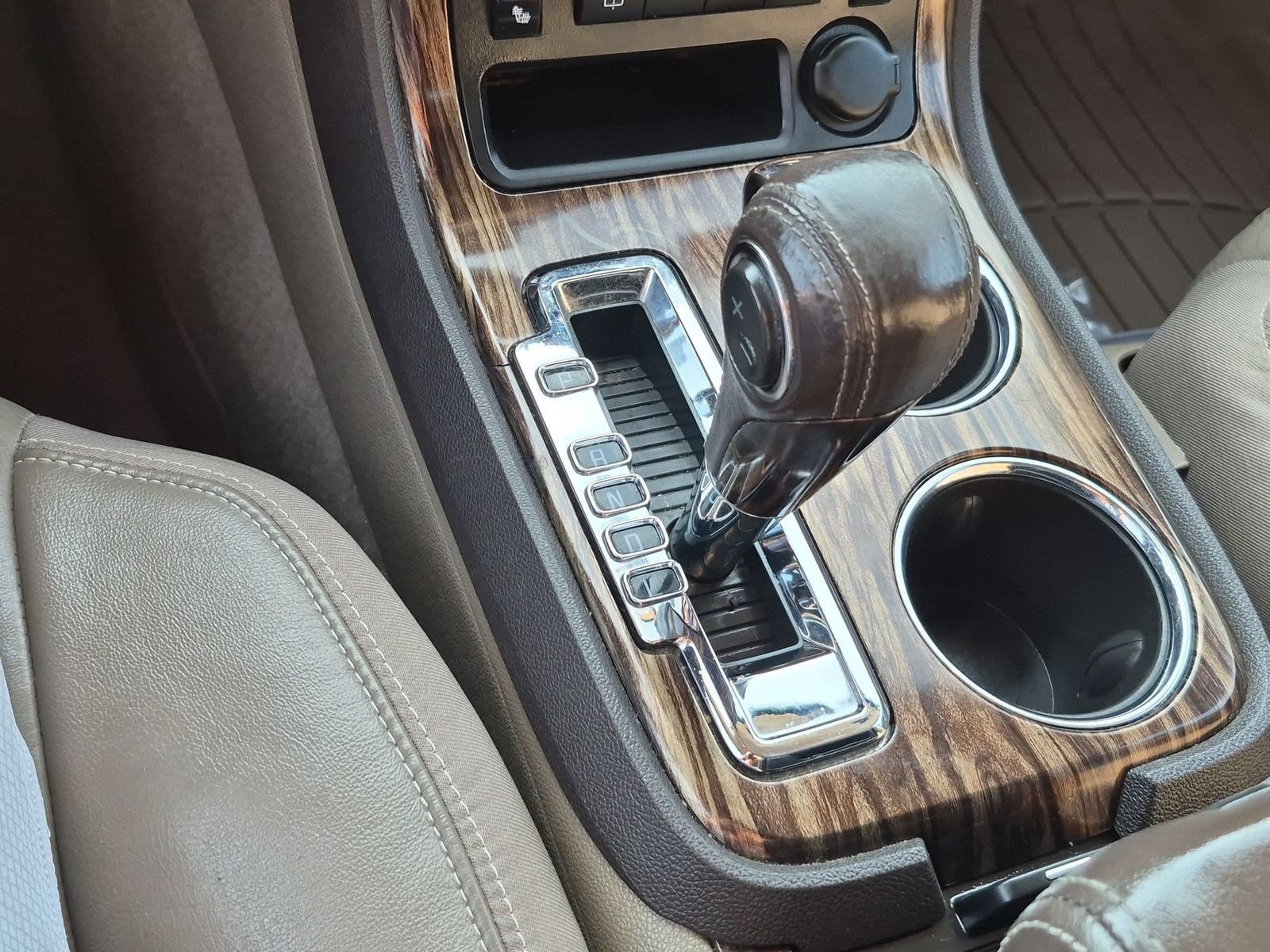 Certified 2014 GMC Acadia Denali AWD/4WD image 16