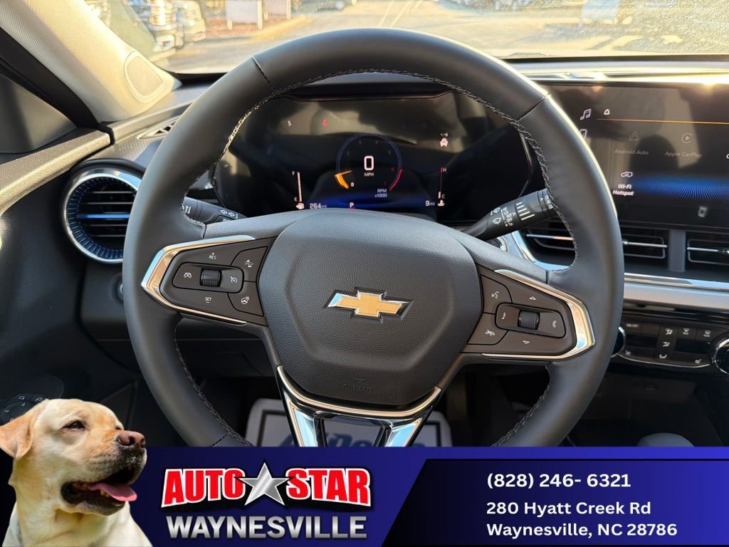 New 2025 Chevrolet Trax LT w/ LT Convenience Package FWD image 16